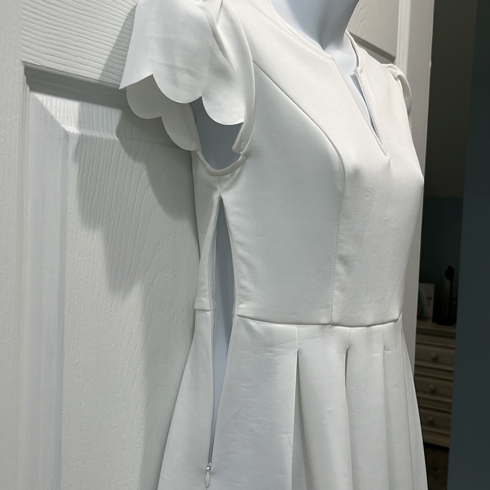 NWOT White Scallop Hem Dress - Picture 5 of 7